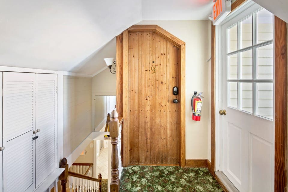 Junior Room, 1 Double Bed | Premium bedding, individually decorated, individually furnished