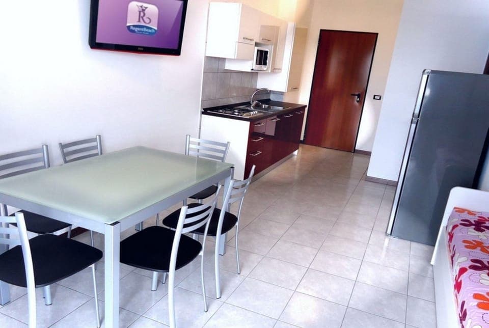 Apartment, 2 Bedrooms, Terrace | Interior