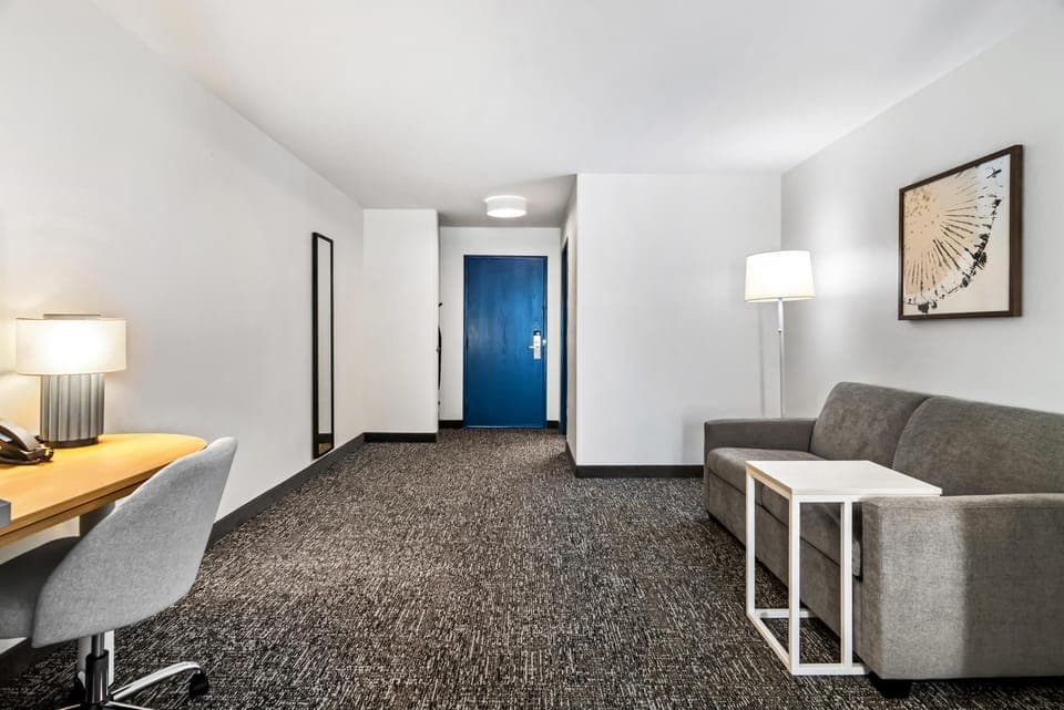 Room, 1 King Bed with Sofa bed | Living area