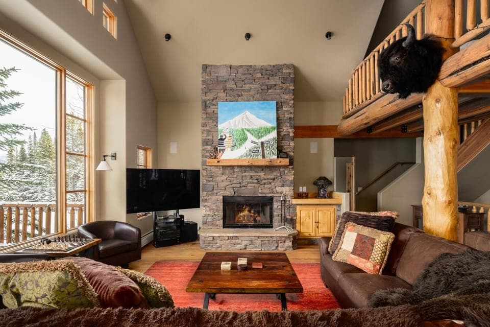 House, 3 Bedrooms | Living area | Streaming services