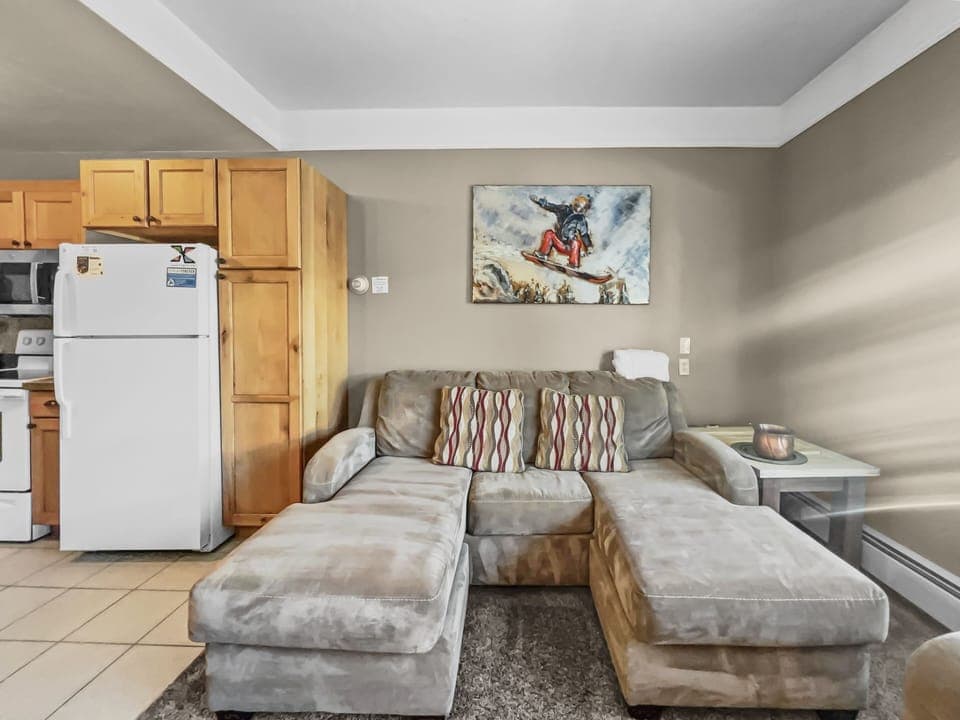 Studio | Living area