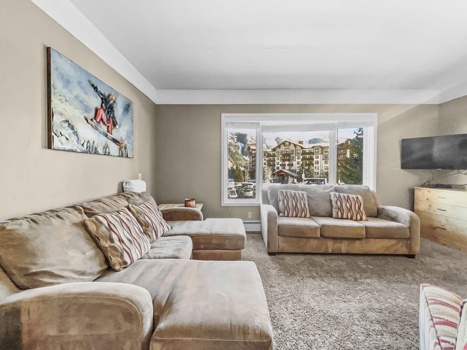 Studio | Living area