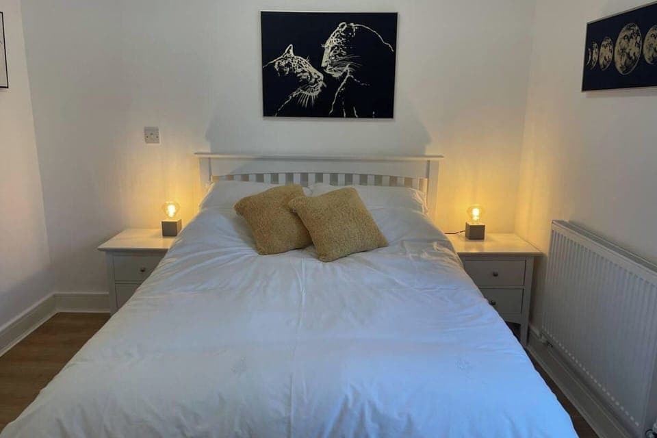 1 bedroom, desk, iron/ironing board, free WiFi