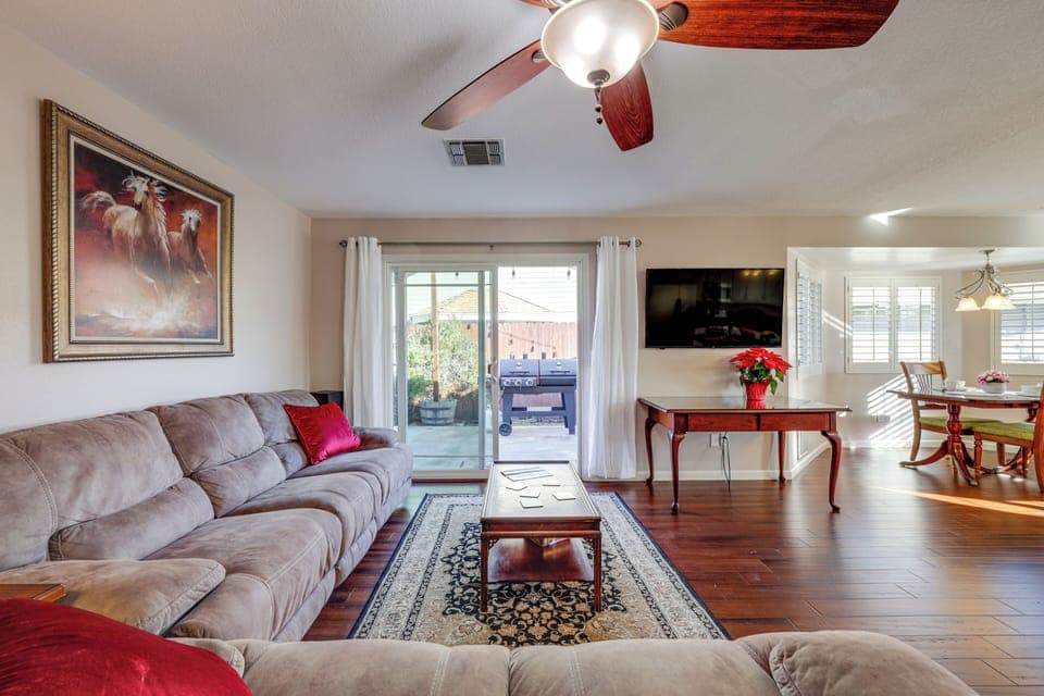 House (3 Bedrooms) | Front of property