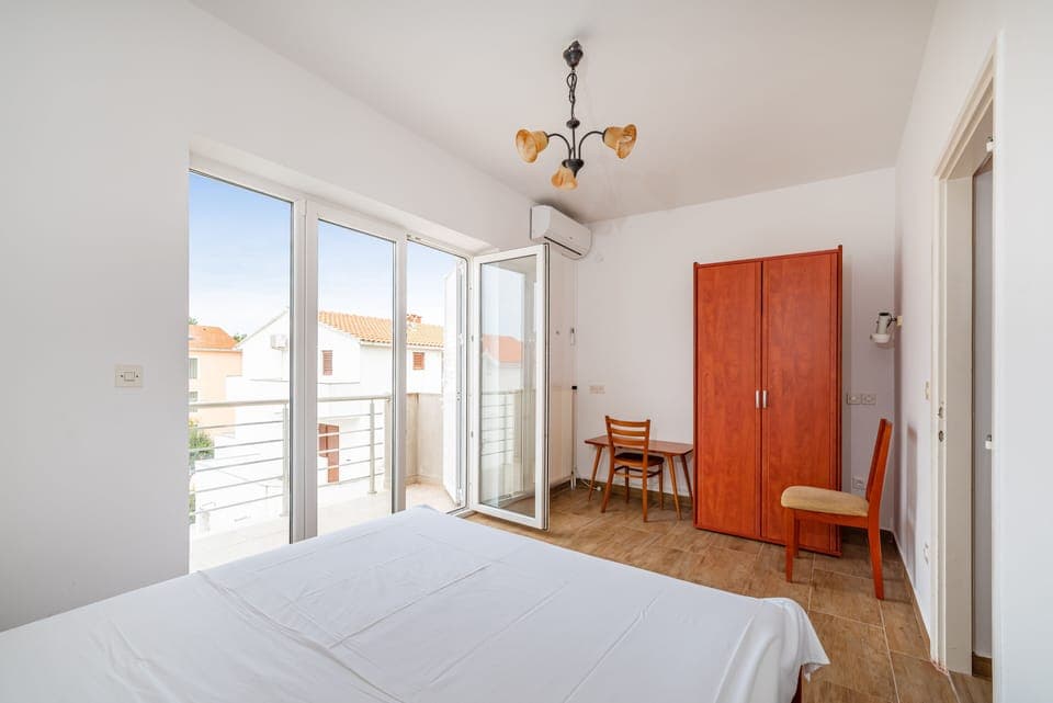 Room, 1 Bedroom, Balcony, Garden View | 1 bedroom