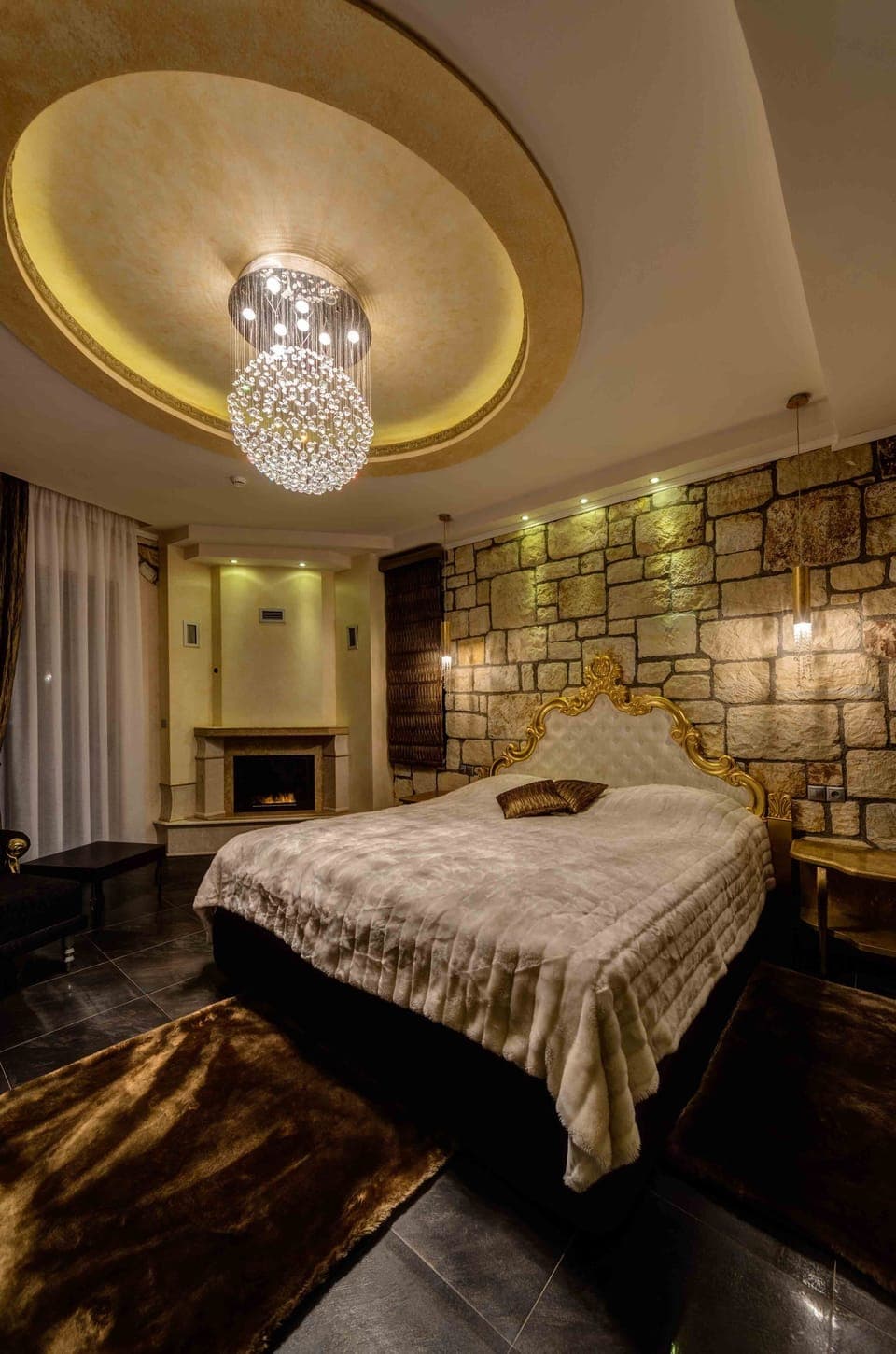 Deluxe Room | 1 bedroom, blackout drapes, soundproofing, free WiFi