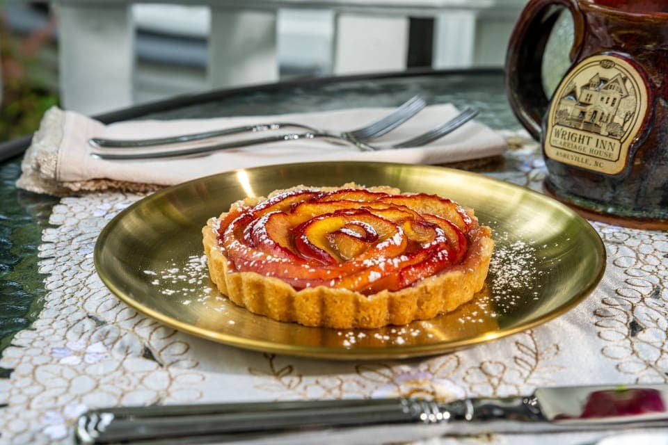 Free daily full breakfast