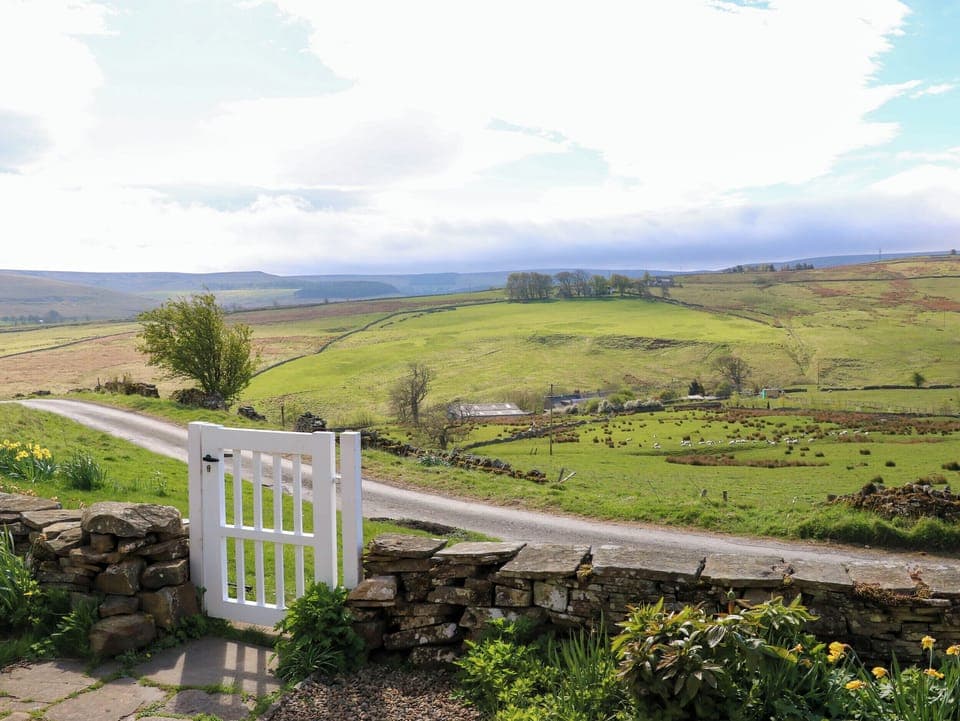 Cottage | Property grounds