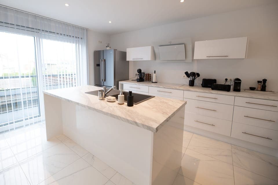 City House | Private kitchen | Oven, stovetop, dishwasher, espresso maker