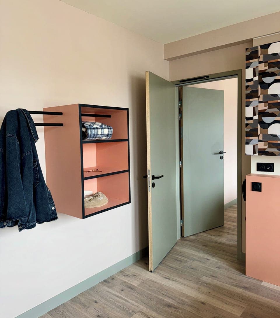 Basic Apartment | In-room safe, desk, blackout drapes, soundproofing