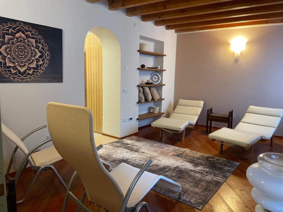 Couples treatment rooms, sauna, steam room, Turkish bath