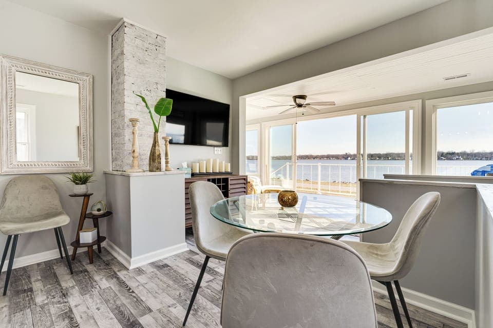 House (3 Bedrooms) | Front of property