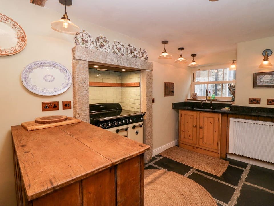 Fridge, dishwasher, electric kettle, toaster