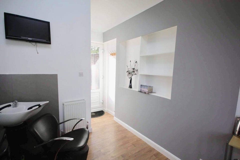 Luxury House | 6 bedrooms, Egyptian cotton sheets, premium bedding, Select Comfort beds