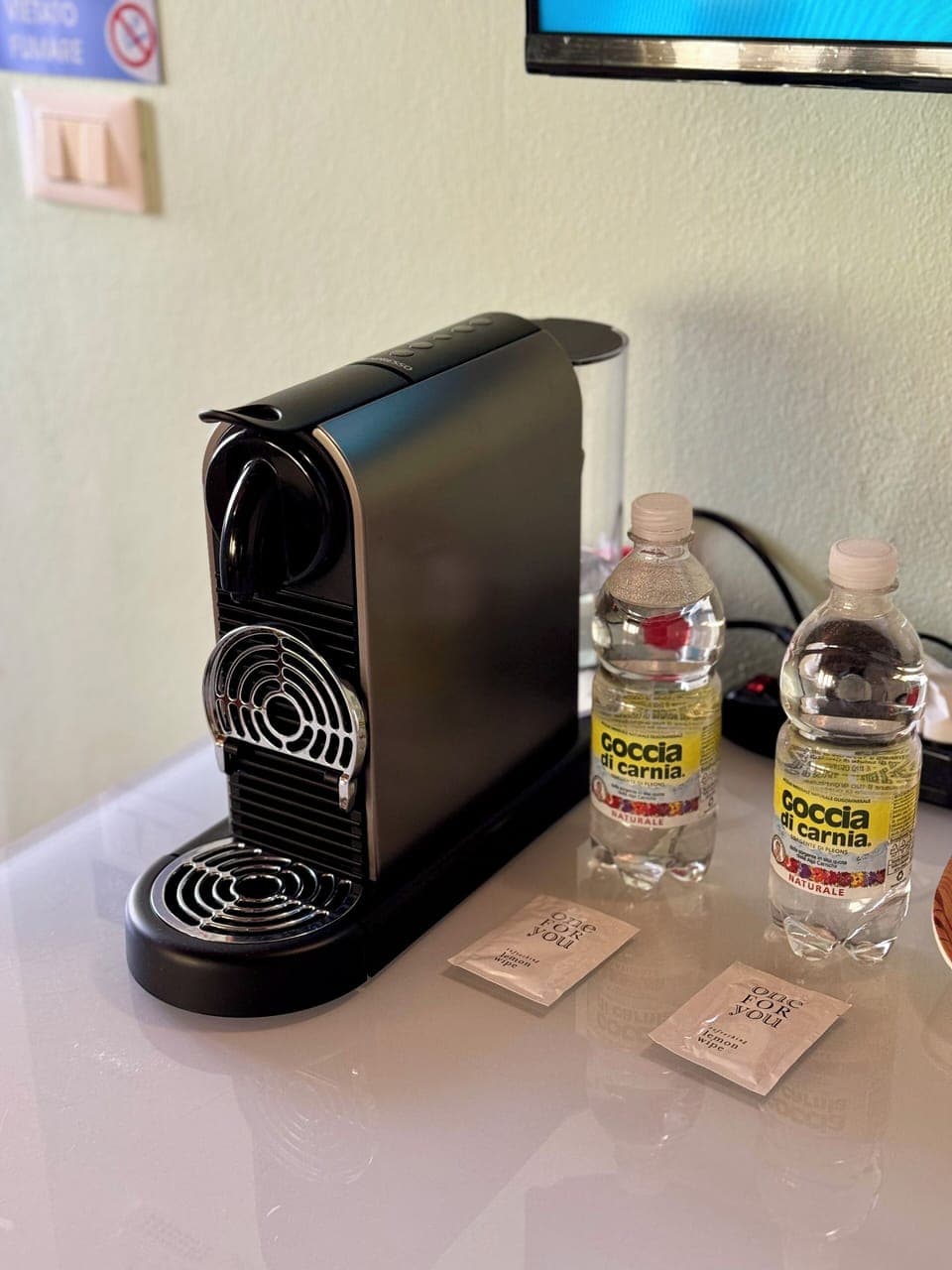 Superior Room, Courtyard View | Premium bedding, minibar, in-room safe, iron/ironing board