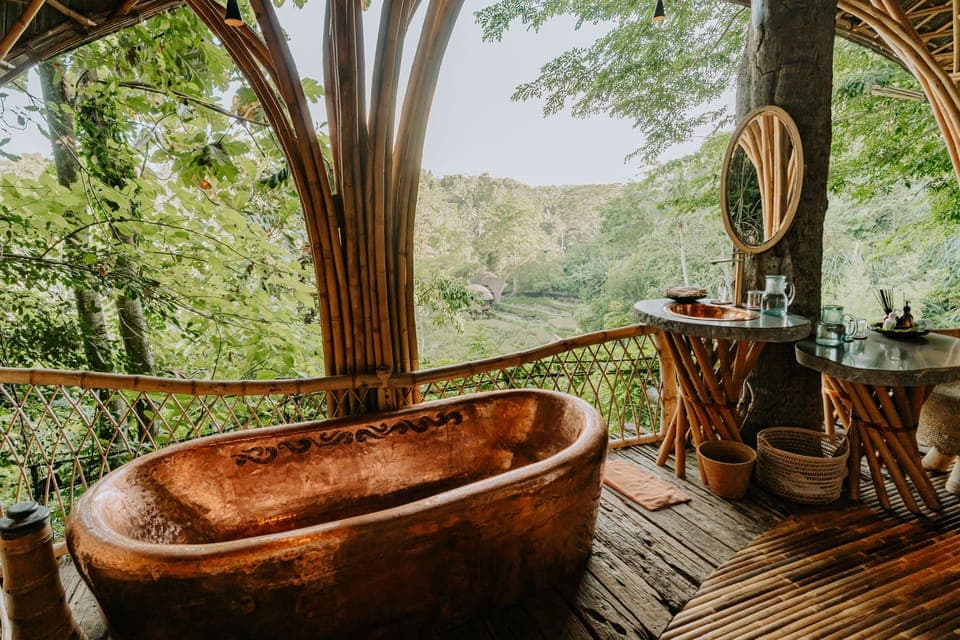 Copper House - One Bedroom Valley View | Bathroom | Free toiletries, hair dryer, bathrobes, slippers