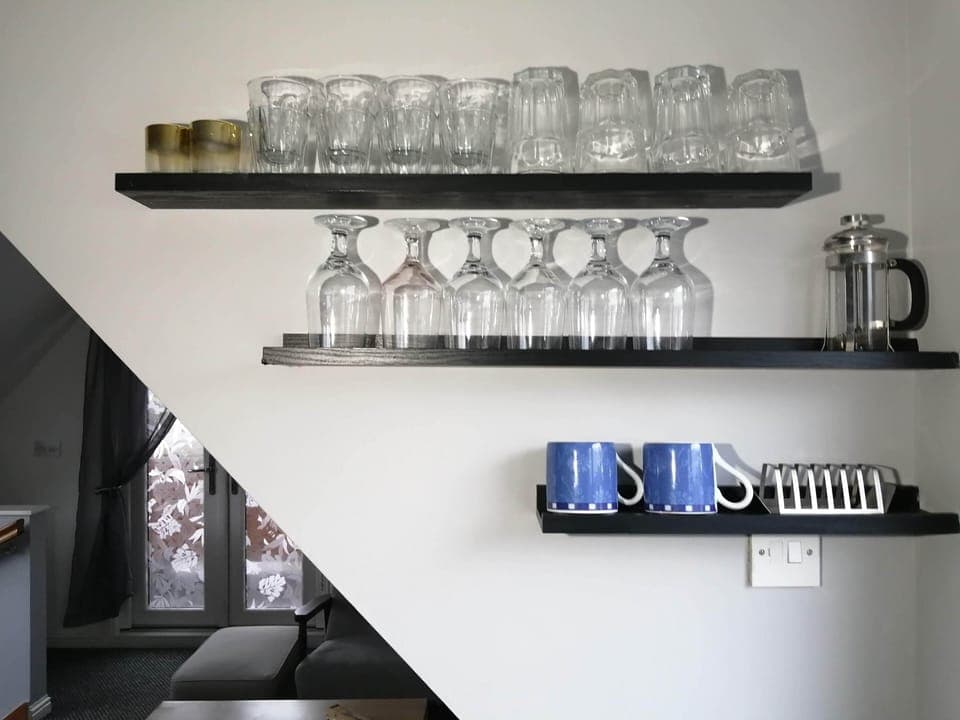 House, 2 Bedrooms | Individually decorated, individually furnished, desk, iron/ironing board