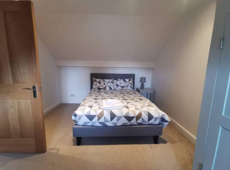 Executive Apartment | 1 bedroom, individually decorated, individually furnished