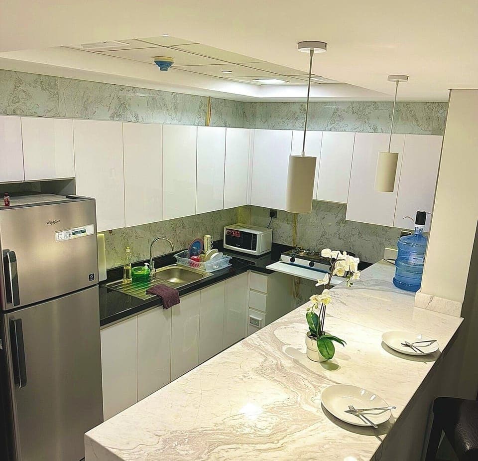 Oven, dishwasher, coffee/tea maker, electric kettle