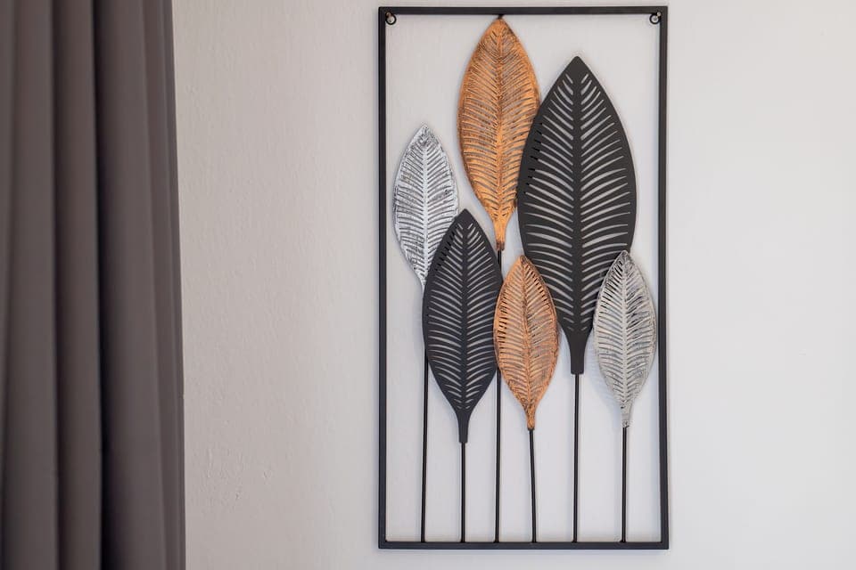 Junior Room | Desk, laptop workspace, free WiFi