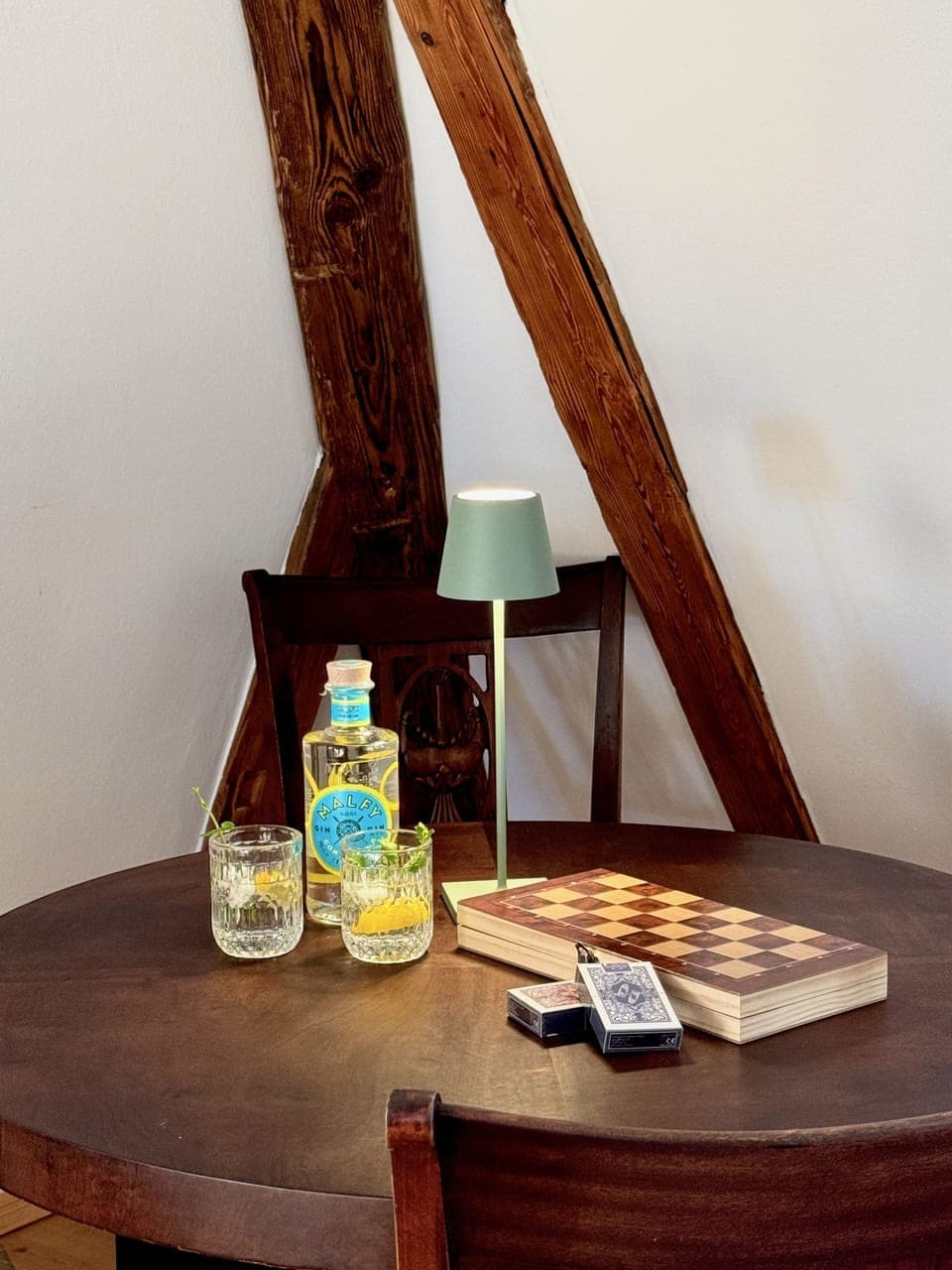 Deluxe House, Mountain View | Living area | Flat-screen TV