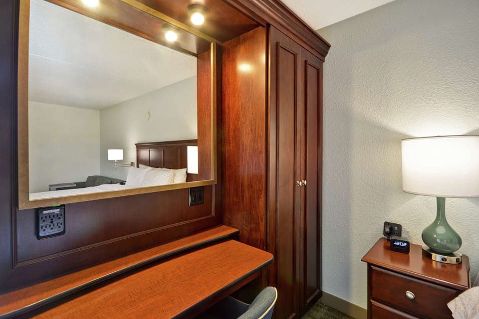Blackout drapes, iron/ironing board, free cribs/infant beds, free WiFi