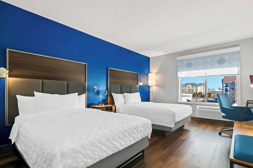 Room, 2 Queen Beds | Free WiFi