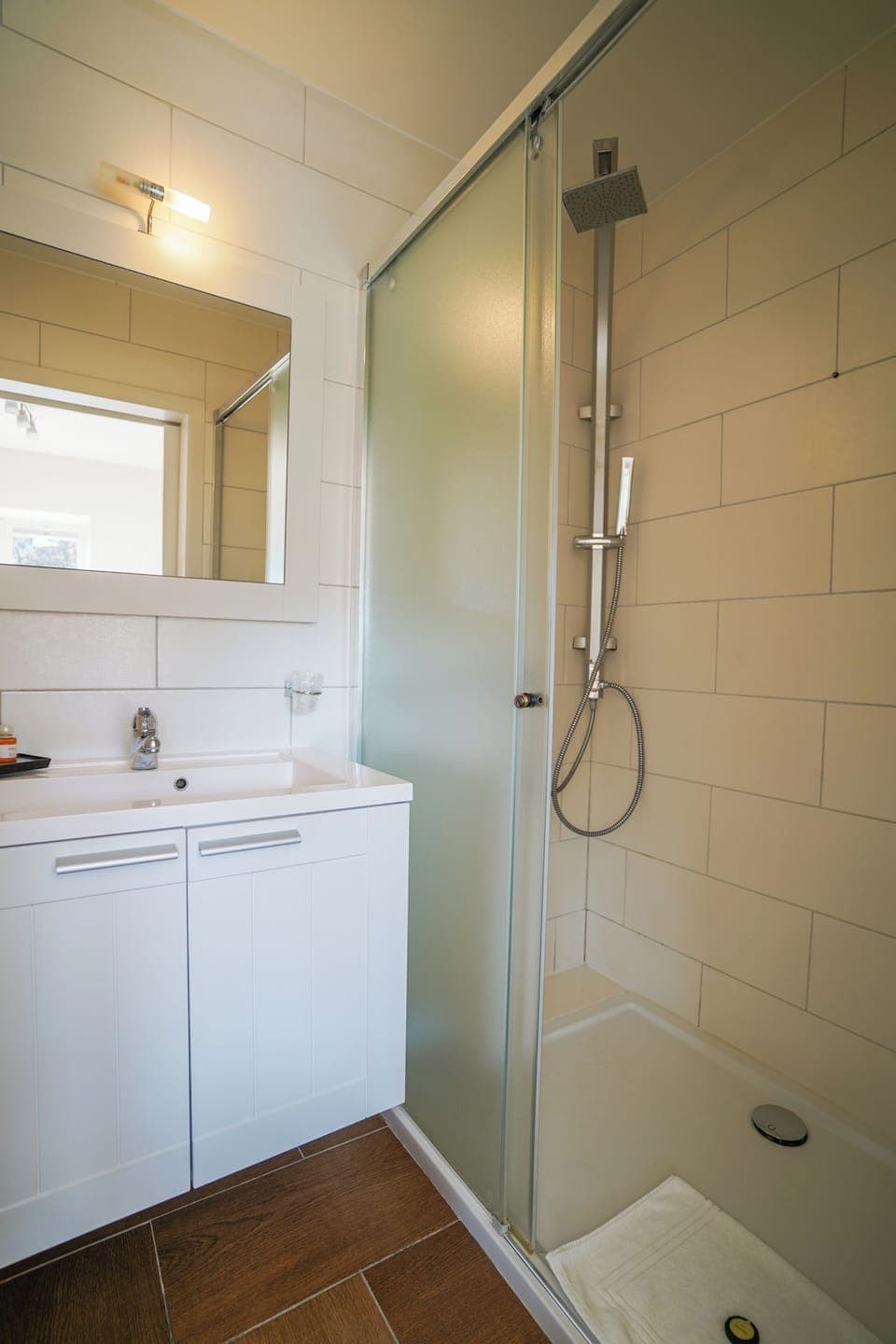 Superior Room, 1 Double Bed | Bathroom | Hair dryer