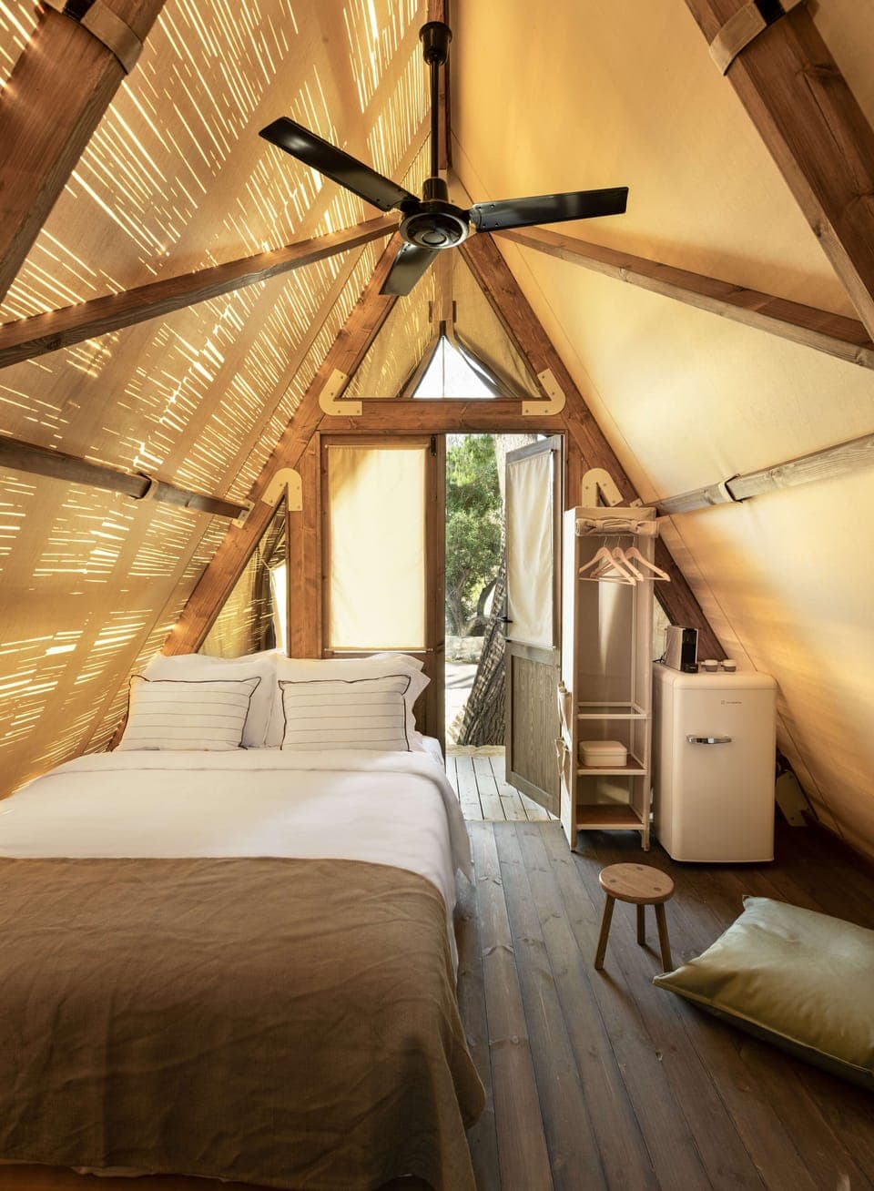 Premium bedding, minibar, in-room safe, iron/ironing board