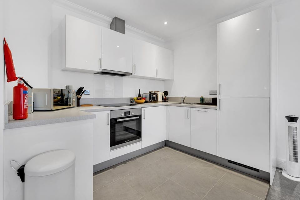 Apartment | Private kitchen | Fridge, microwave, oven, dishwasher