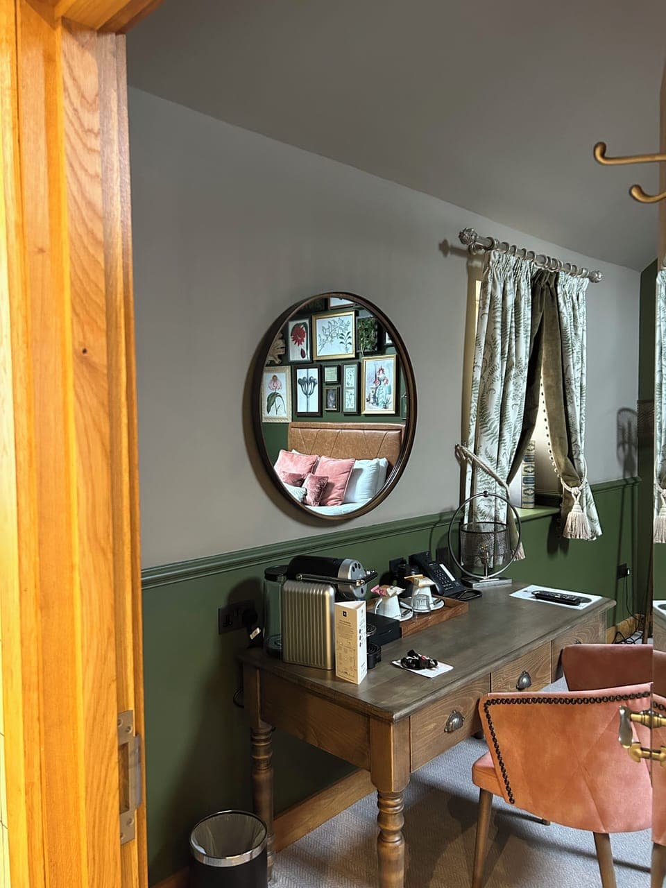 Deluxe Double Room | Individually decorated, individually furnished, laptop workspace