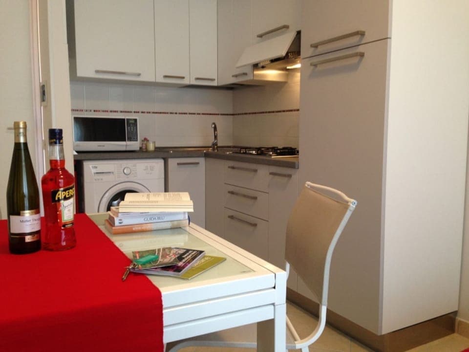 Apartment, 2 Bedrooms, Balcony | Dining