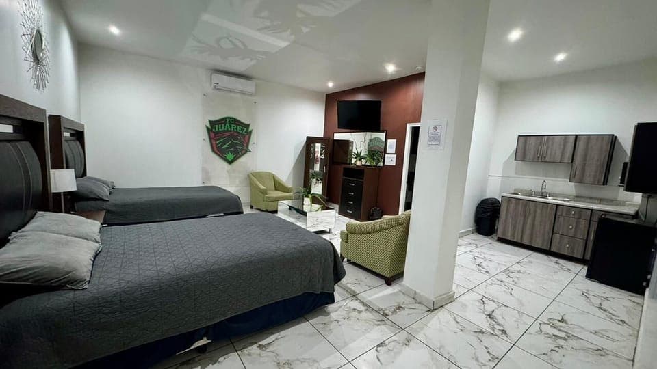 Double Room | Free WiFi, bed sheets