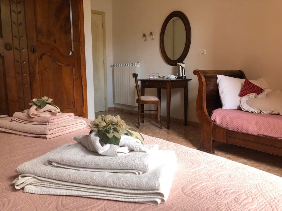 In-room safe, free WiFi, bed sheets