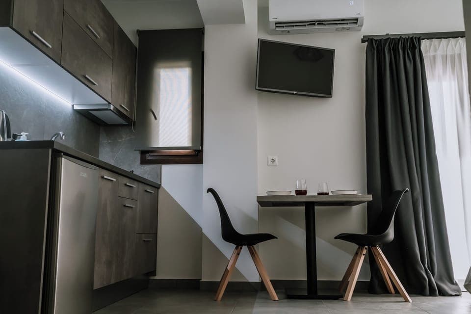 Superior Studio, City View | Private kitchen | Full-size fridge, stovetop, espresso maker, coffee/tea maker