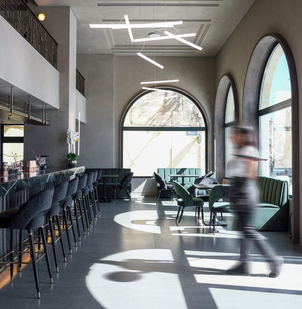 Free daily full breakfast