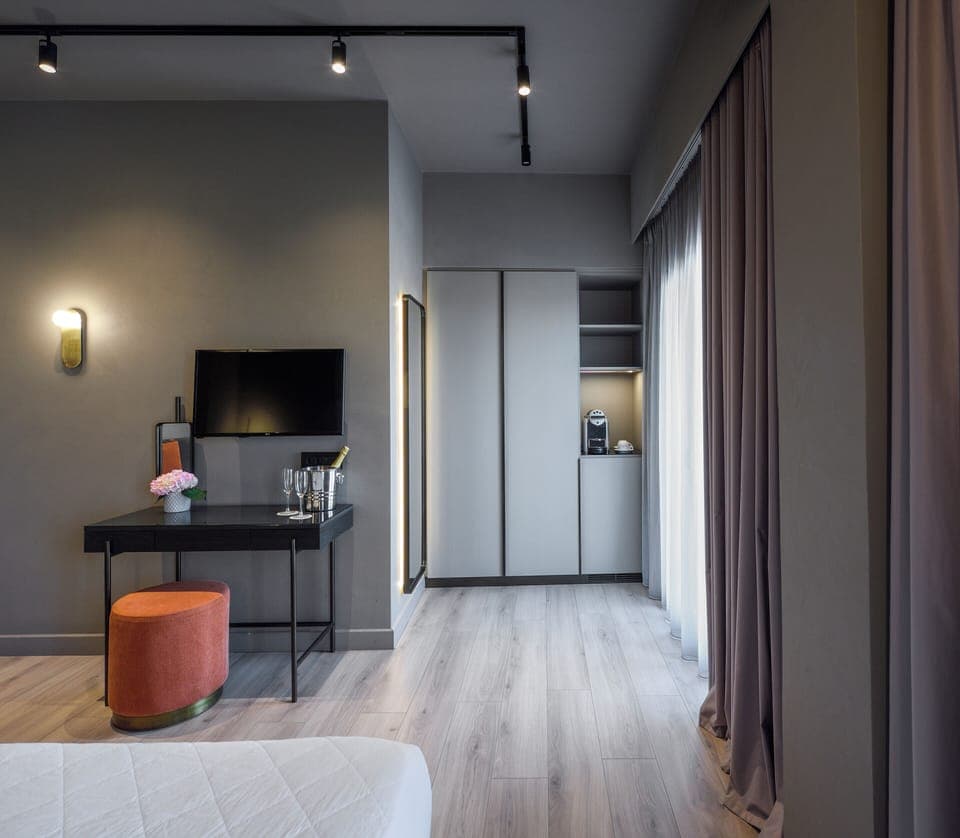 Superior Triple Room, Multiple Beds, Park View (1 Queen + 1 bed) | Egyptian cotton sheets, premium bedding, memory foam beds, in-room safe