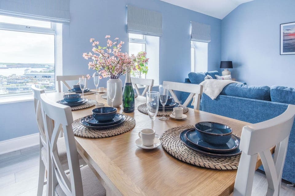 32-inch Smart TV with cable channels