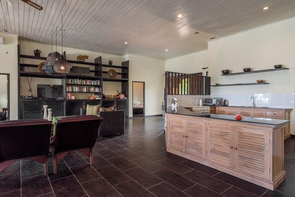 Fridge, microwave, oven, toaster