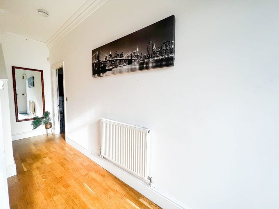 Superior House, Private Bathroom, Park View | Interior