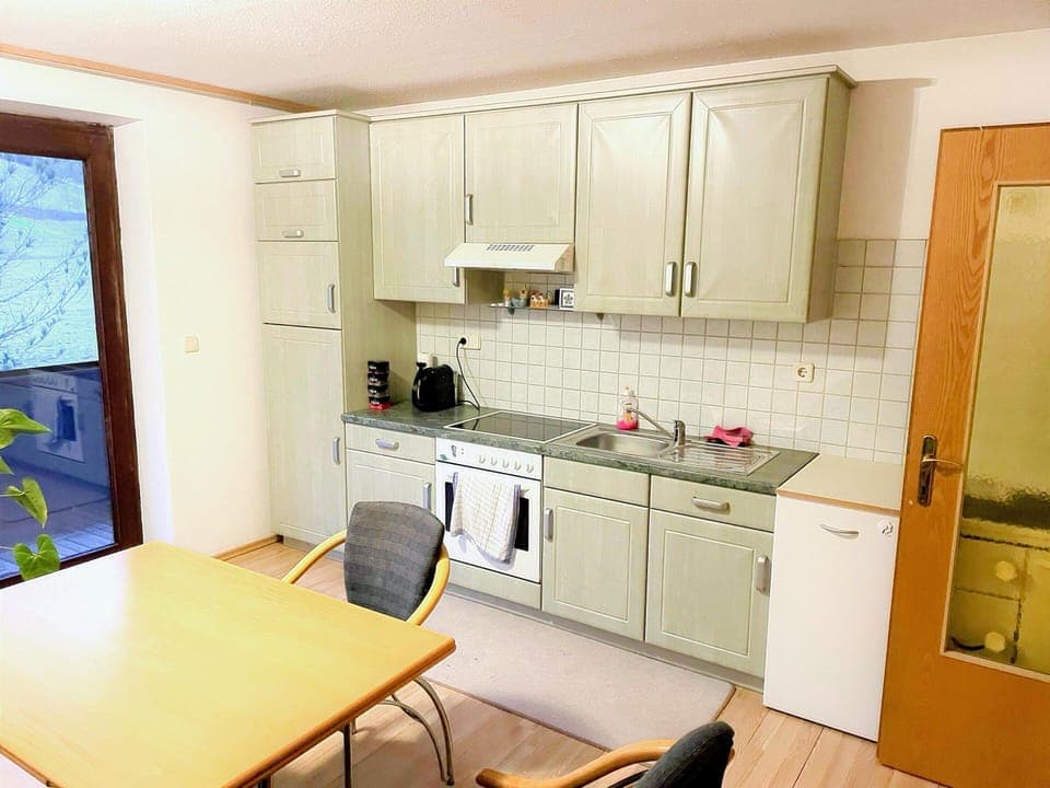 Apartment | Private kitchen | Electric kettle, toaster