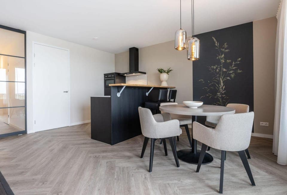 Apartment | Dining