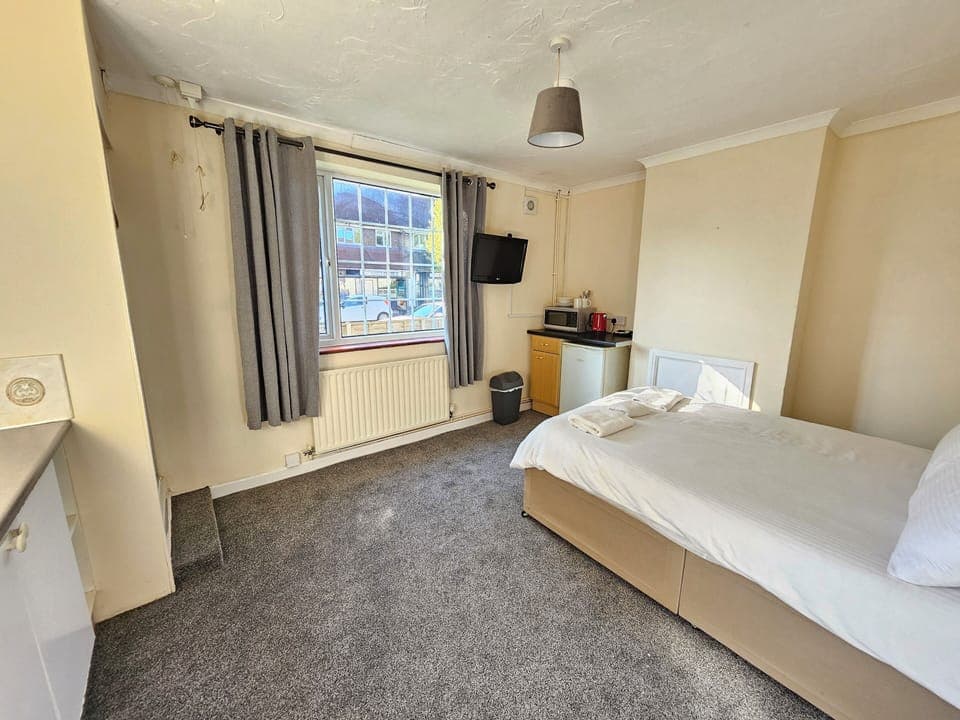 Single Room | Free WiFi