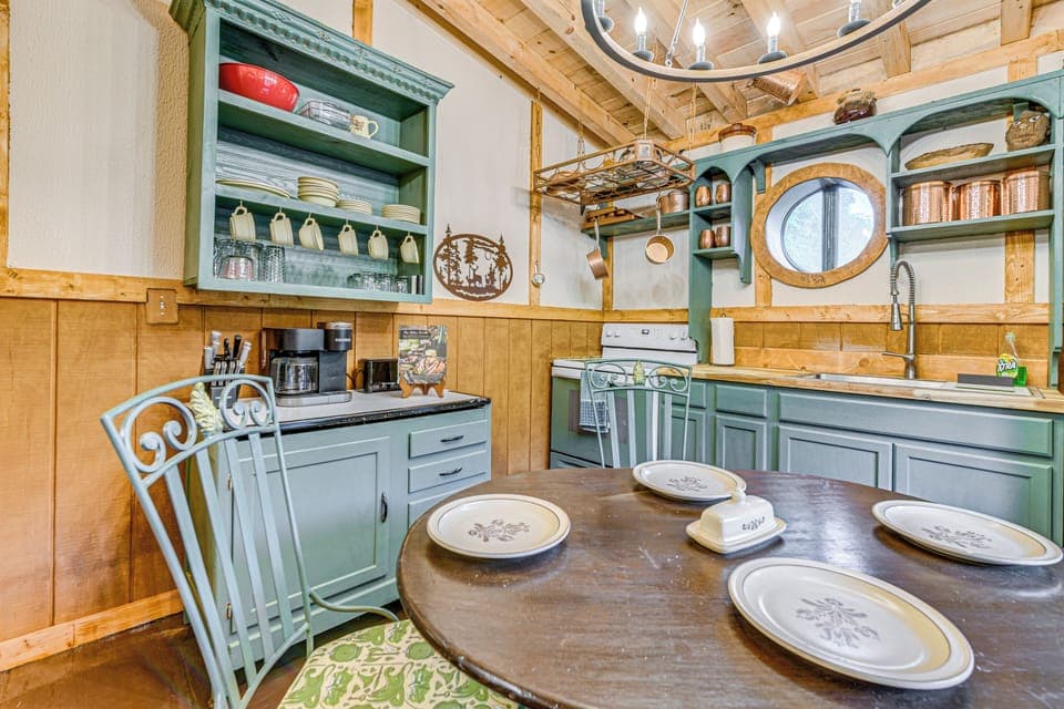 Cottage (2 Bedrooms) | Interior