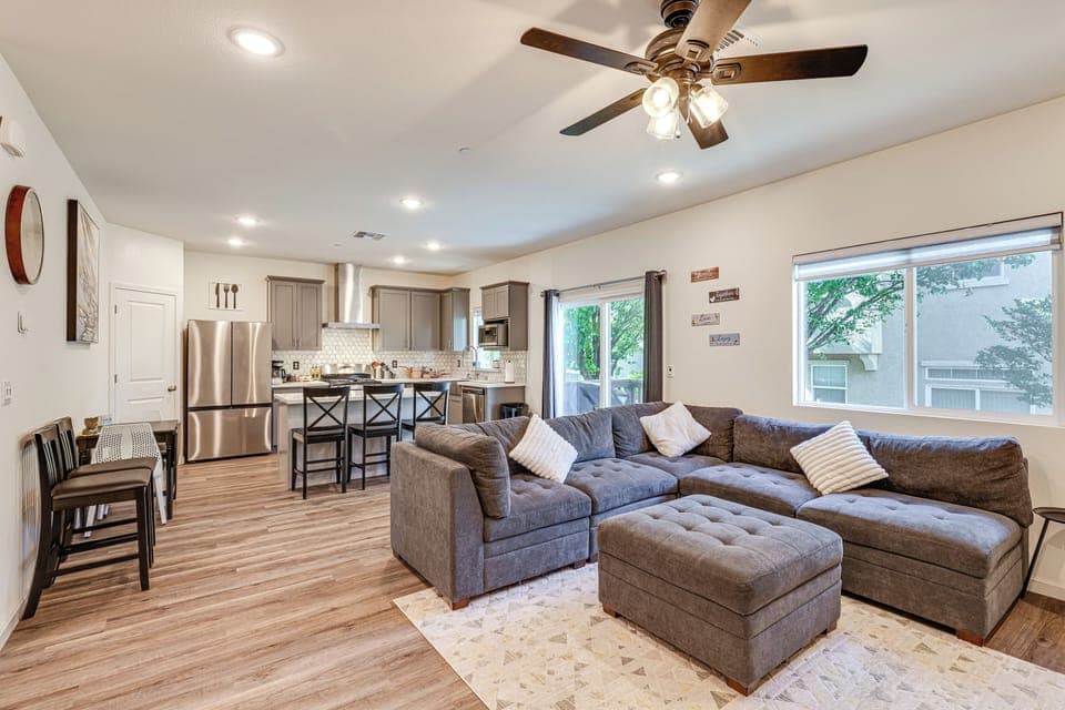 House (4 Bedrooms) | Interior