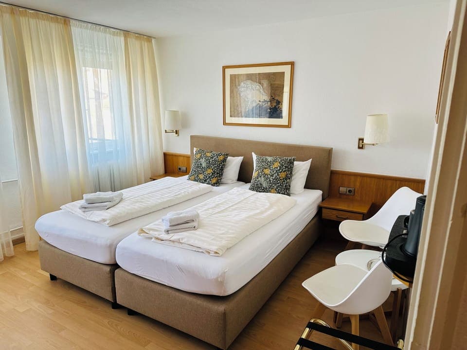 Classic Double Room, Courtyard View | Hypo-allergenic bedding, individually decorated, individually furnished