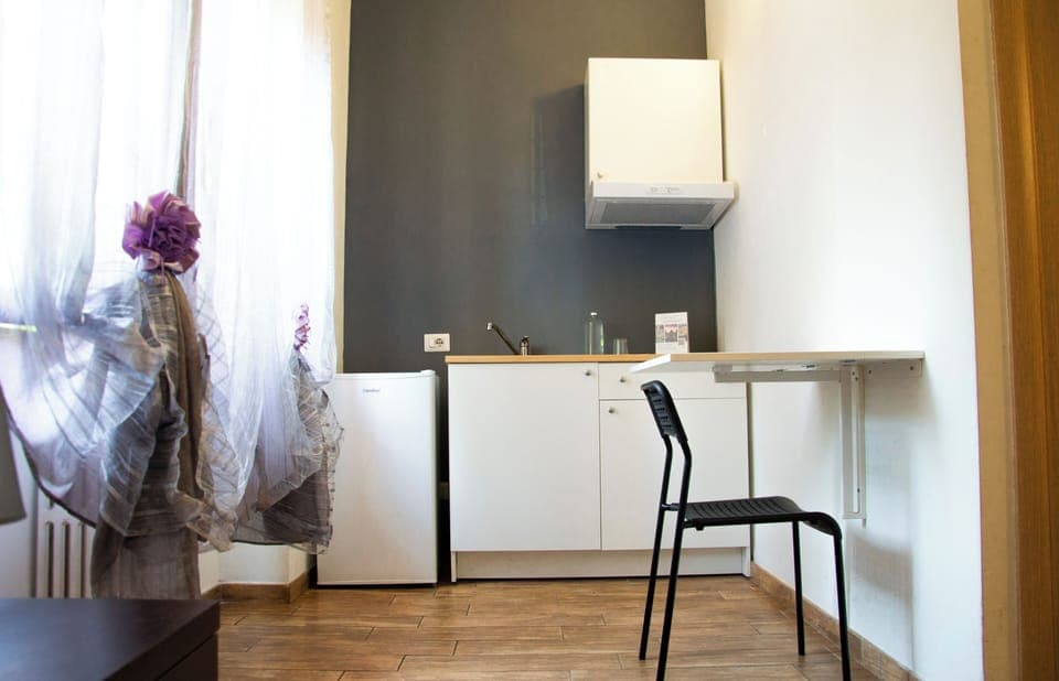 1 bedroom, down comforters, free WiFi, bed sheets