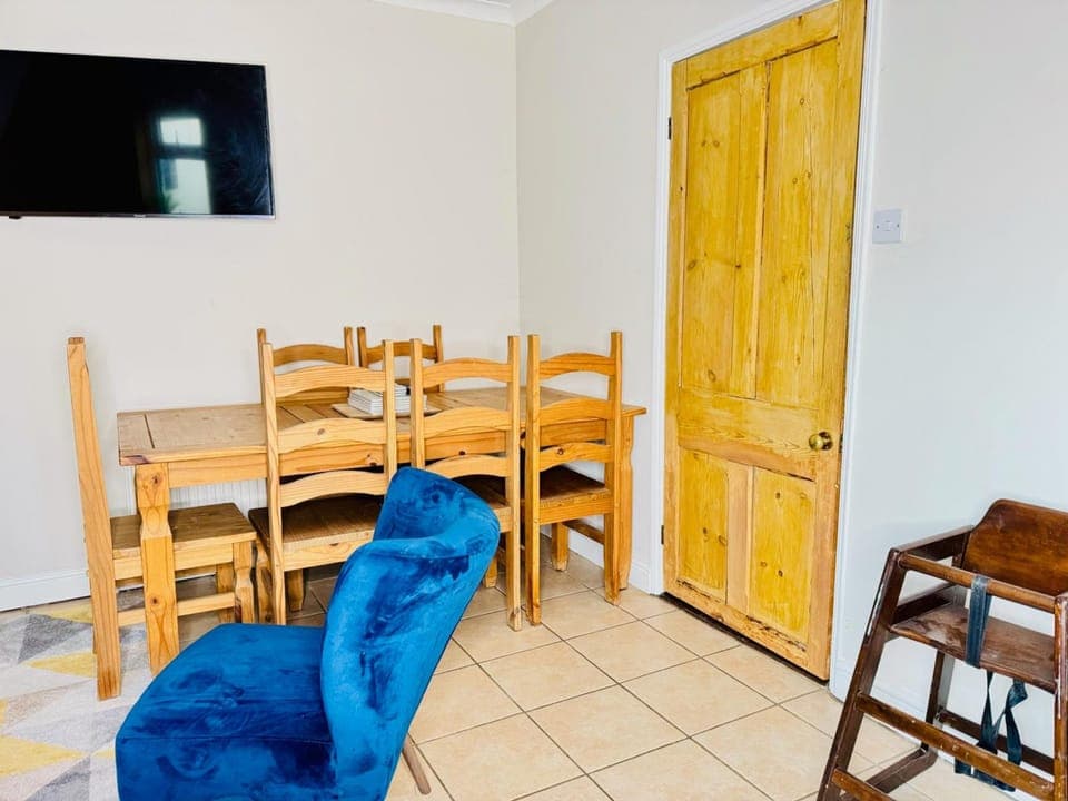 House, Smoking | 4 bedrooms