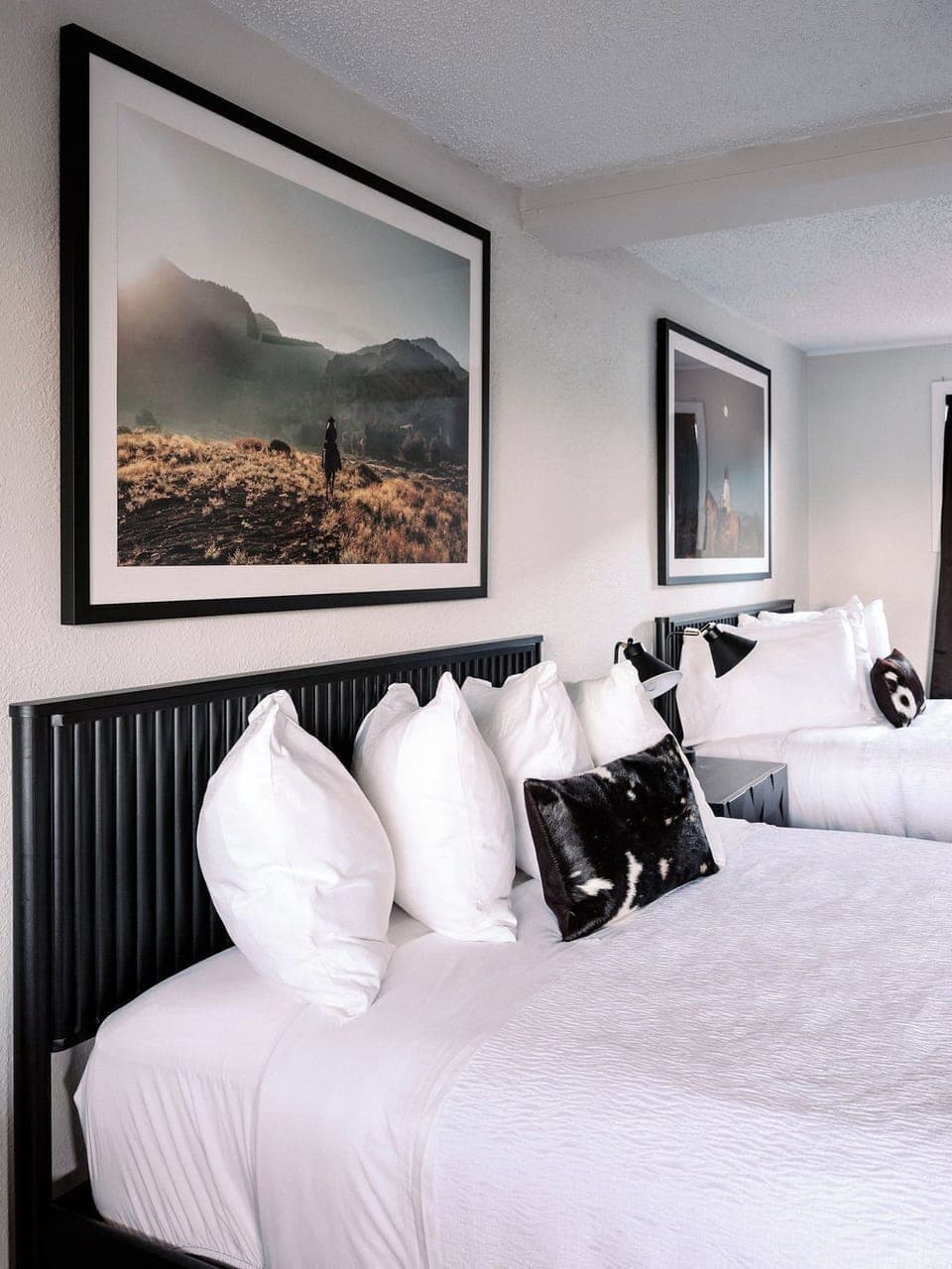 Classic Room | Pillowtop beds, in-room safe, bed sheets