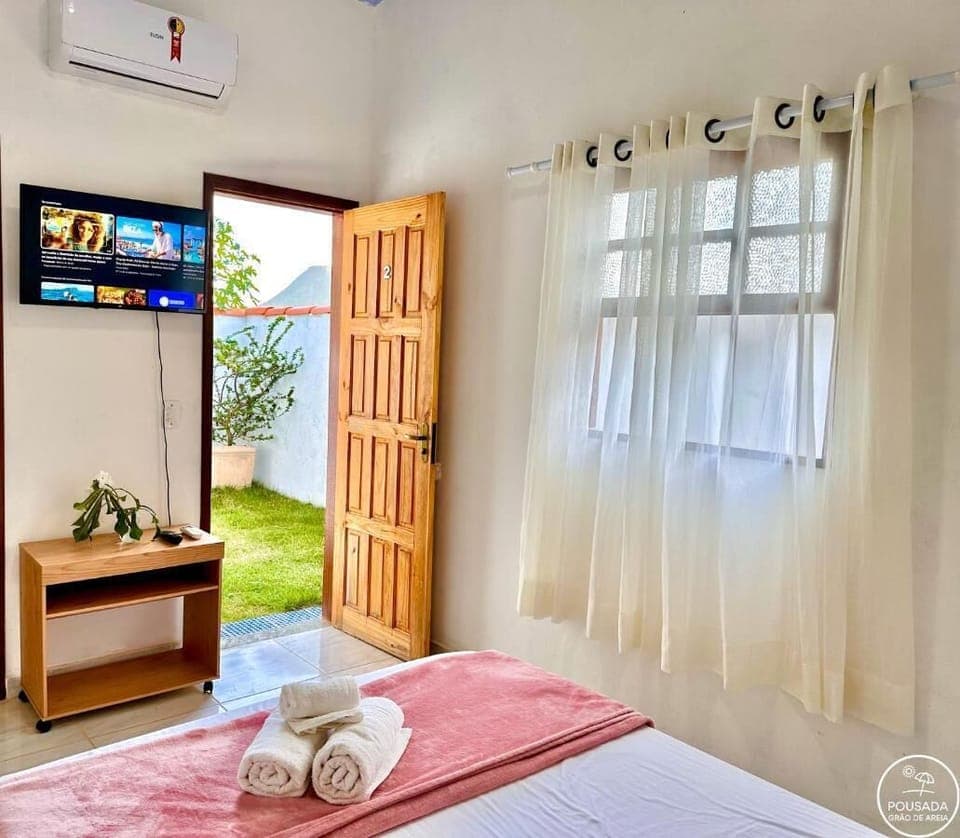 Suite, 1 Double Bed, Private Bathroom | 1 bedroom, free WiFi